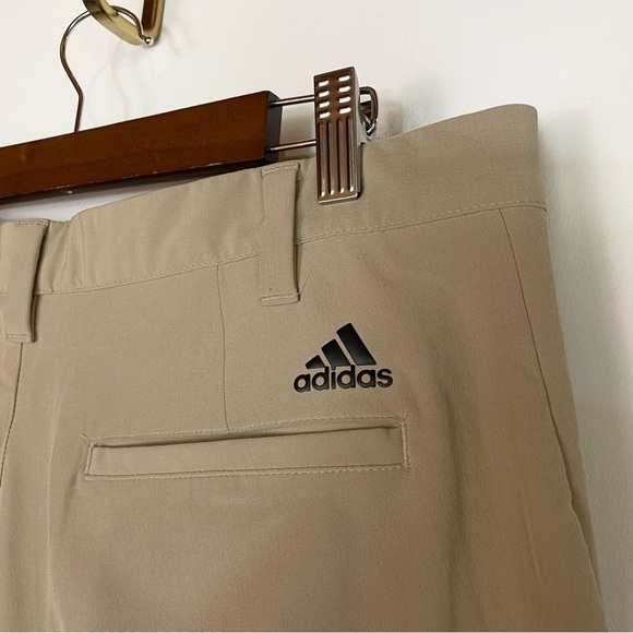 ADIDAS Golf Performance Chino Shorts Mens size 33 - Picture 4 of 8